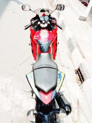 YAMAHA R15 V2